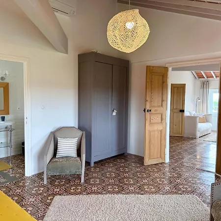 Les D'hotes Du Domaine De Roque Haute 4*
