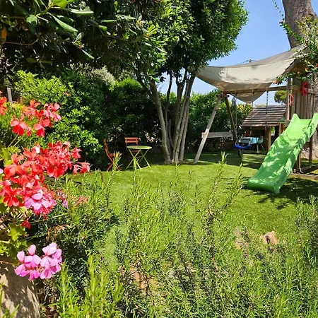 Domaine De Roque Haute 4*