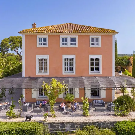 Domaine De Roque Haute 4*