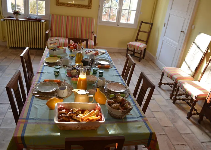 Les D'hotes Du Domaine De Roque Haute Konukevi 4*