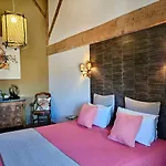 Les D'hotes Du Domaine De Roque Haute 4* 波尔蒂拉盖