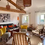 Les D'hotes Du Domaine De Roque Haute 4*