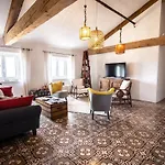 Domaine De Roque Haute