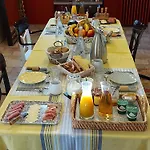 Domaine De Roque Haute Casa de hóspedes 4*