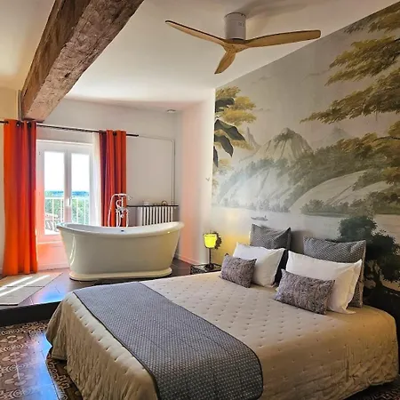 Domaine De Roque Haute Pensión 4*