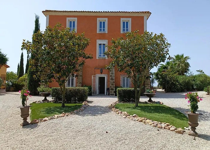 Les D'hotes Du Domaine De Roque Haute